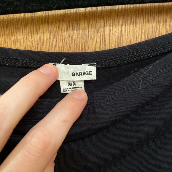 Garage off the shoulder shirt - Picture 4 of 4